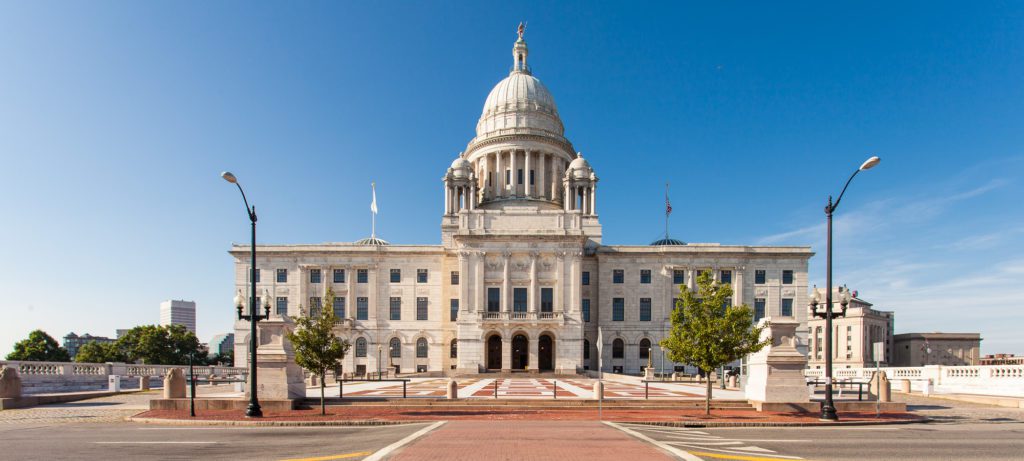 A wide shot of the Rhode Island state capitol building.